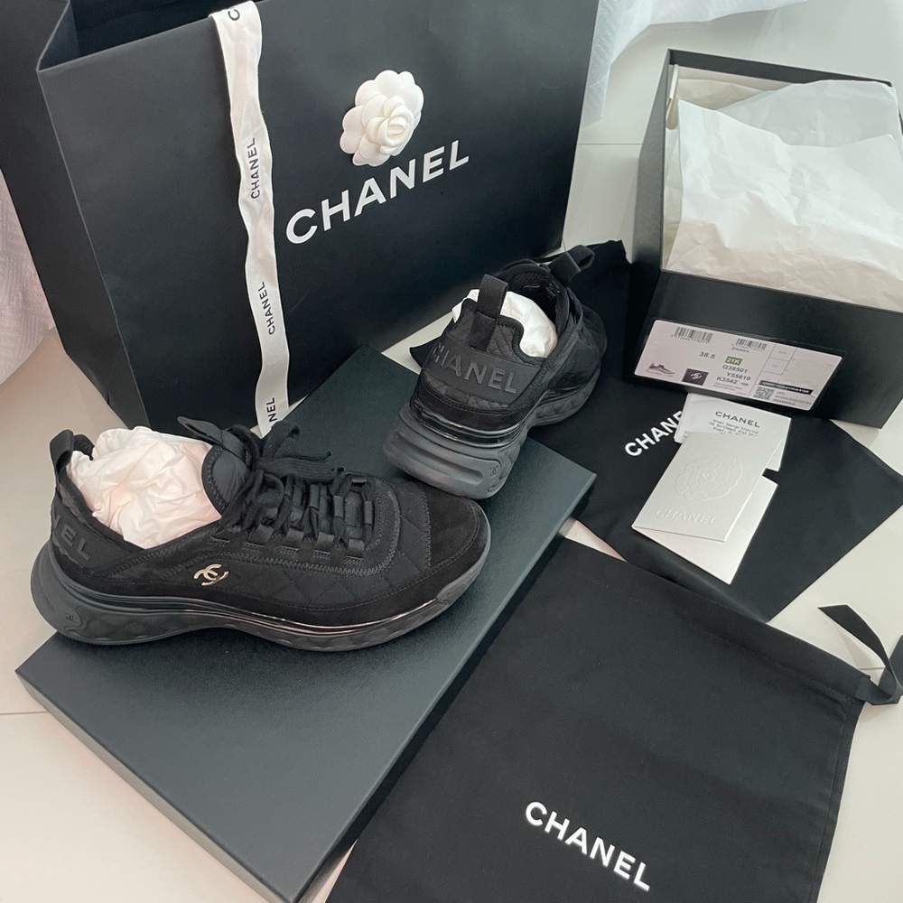 New WBox Chanel sneakers limited edition all black suede size 38.5